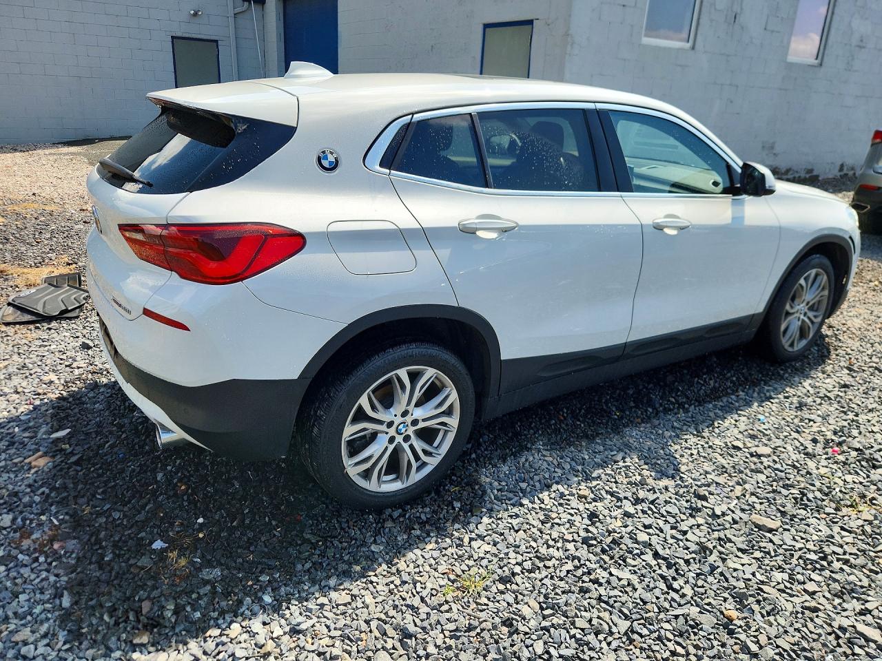 WBXYJ5C33JEF75786 · 2018 BMW X2 · 3/13