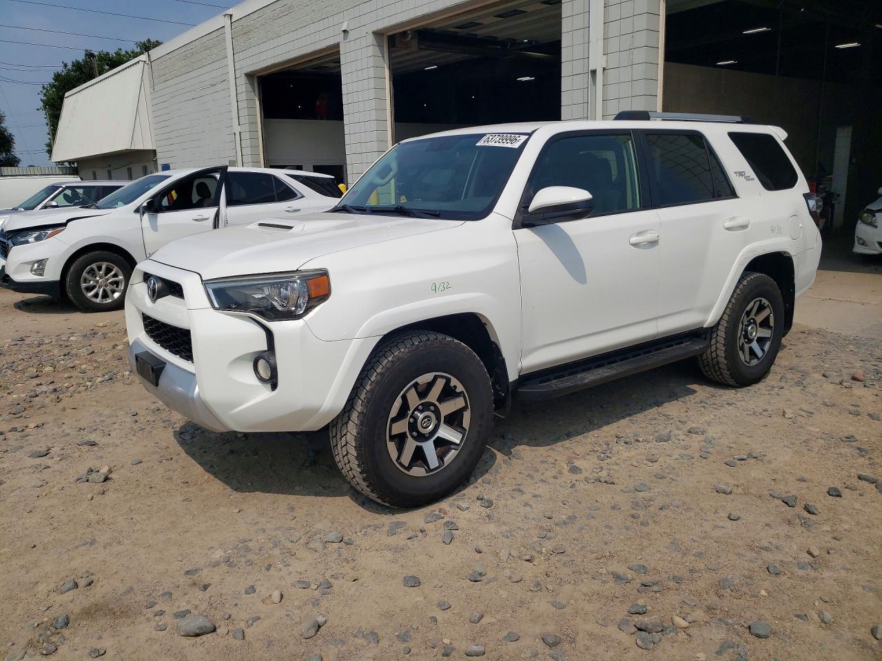 JTEBU5JR9H5449968 · 2017 TOYOTA 4RUNNER