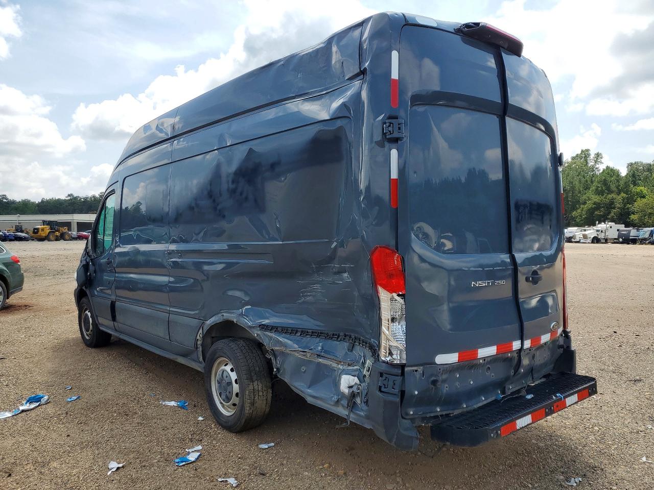1FTYR3XM0KKB28863 · 2019 FORD TRANSIT · 2/12