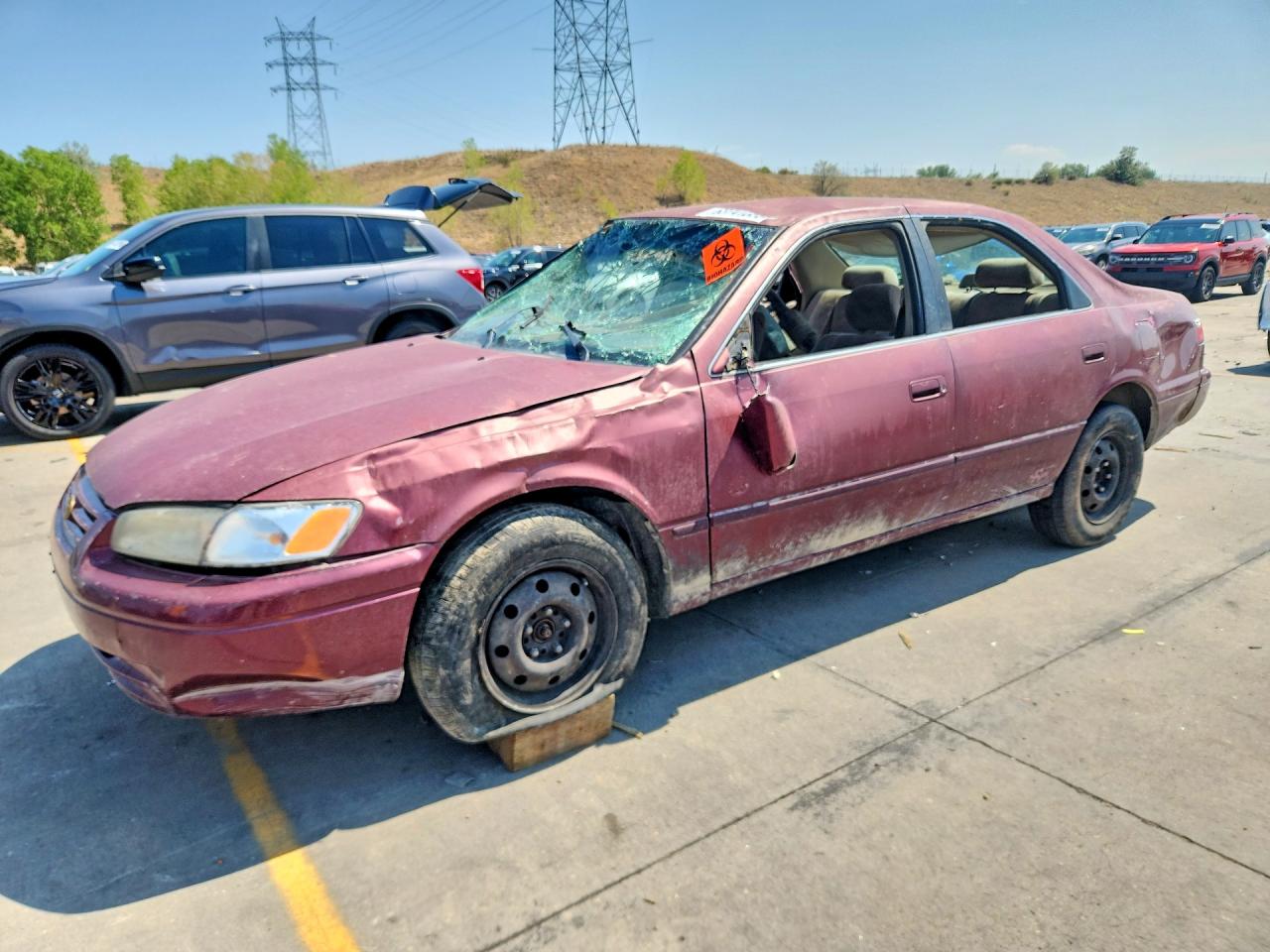 JT2BG22KXW0124891 · 1998 TOYOTA CAMRY