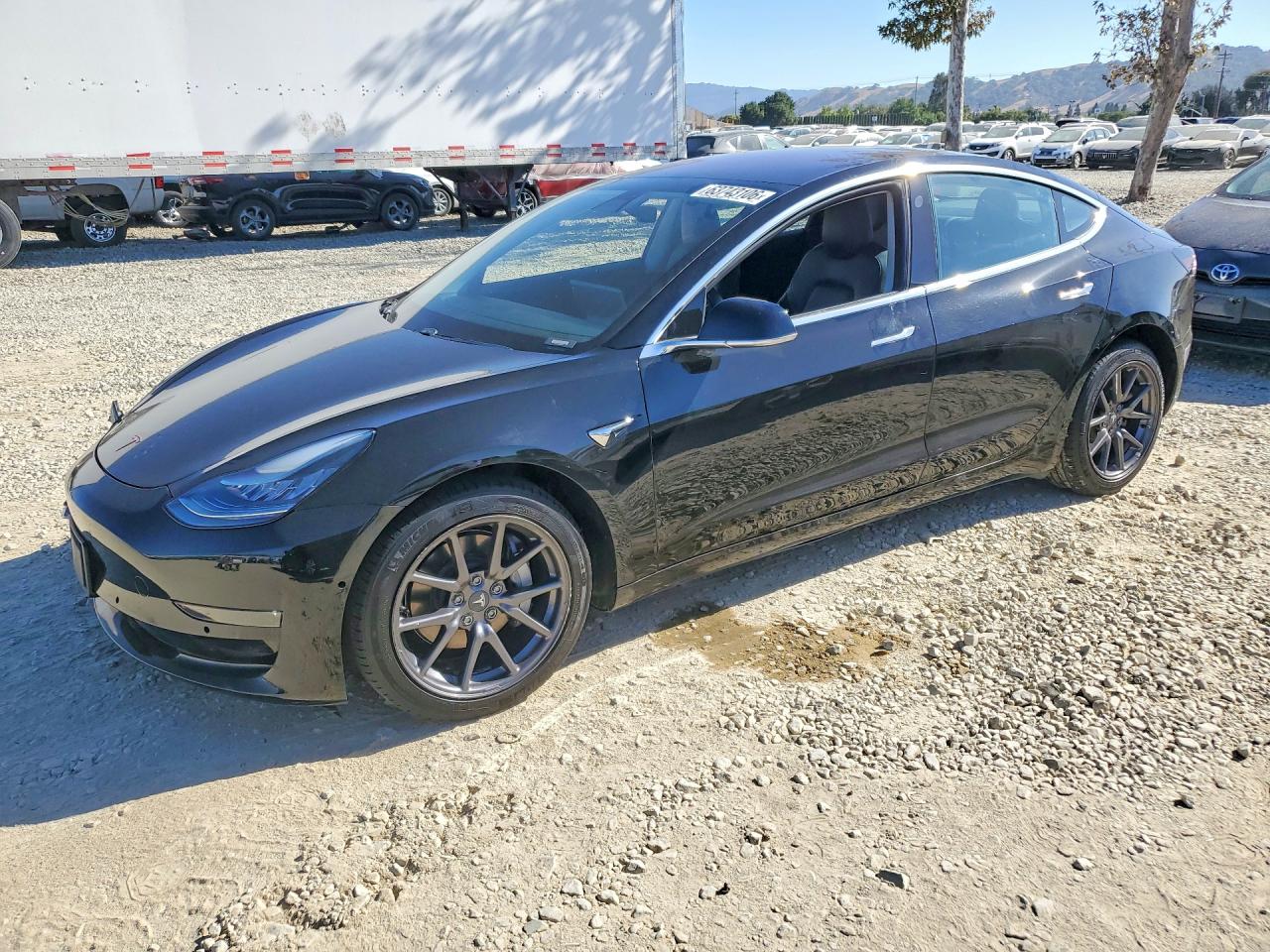 5YJ3E1EB6JF144184 · 2018 TESLA MODEL 3