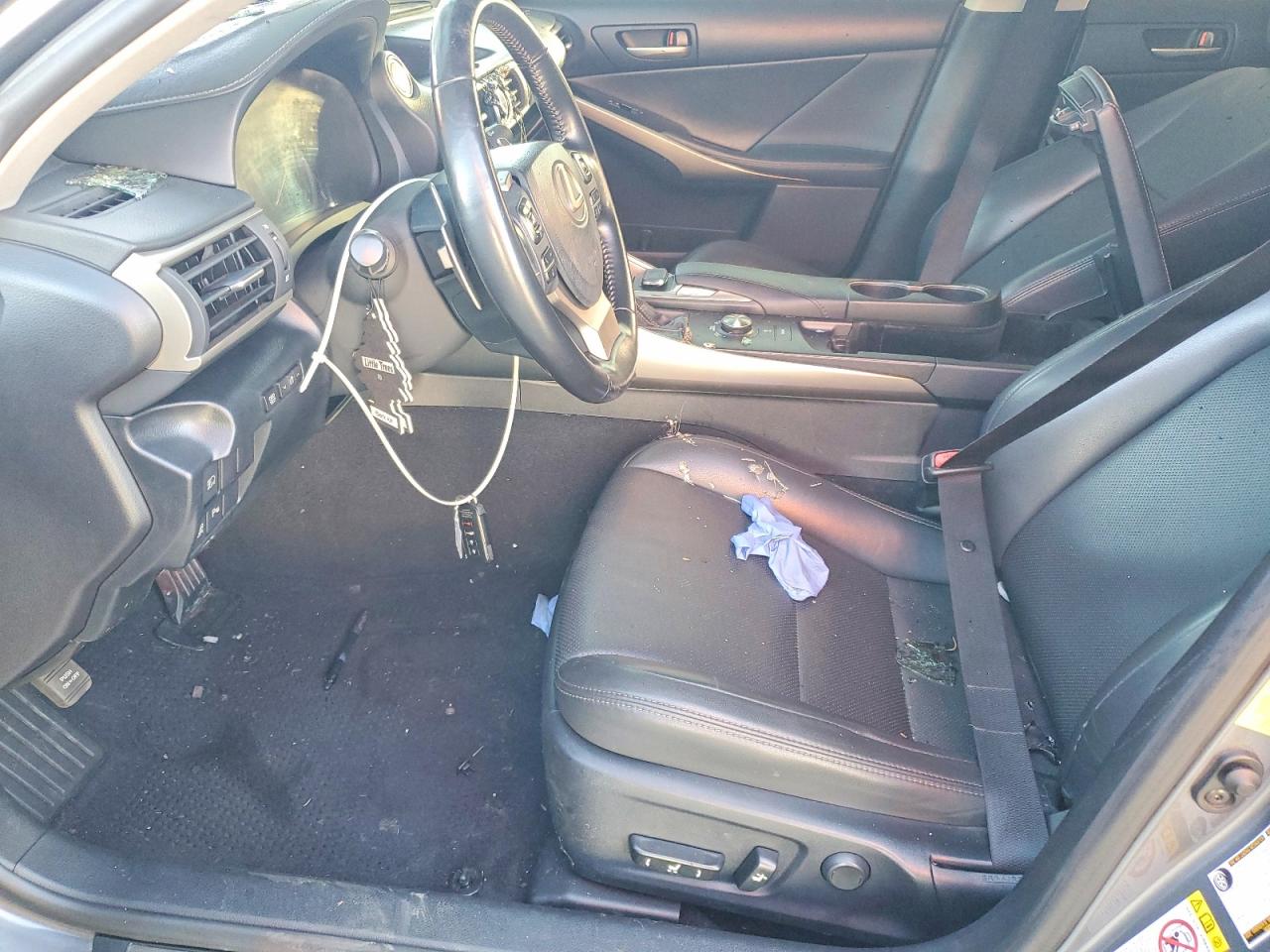 JTHBA1D25H5039235 · 2017 LEXUS IS · 7/12