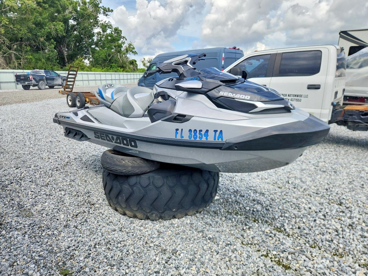 YDV73159D121 · 2021 SEA DOO JET SKI