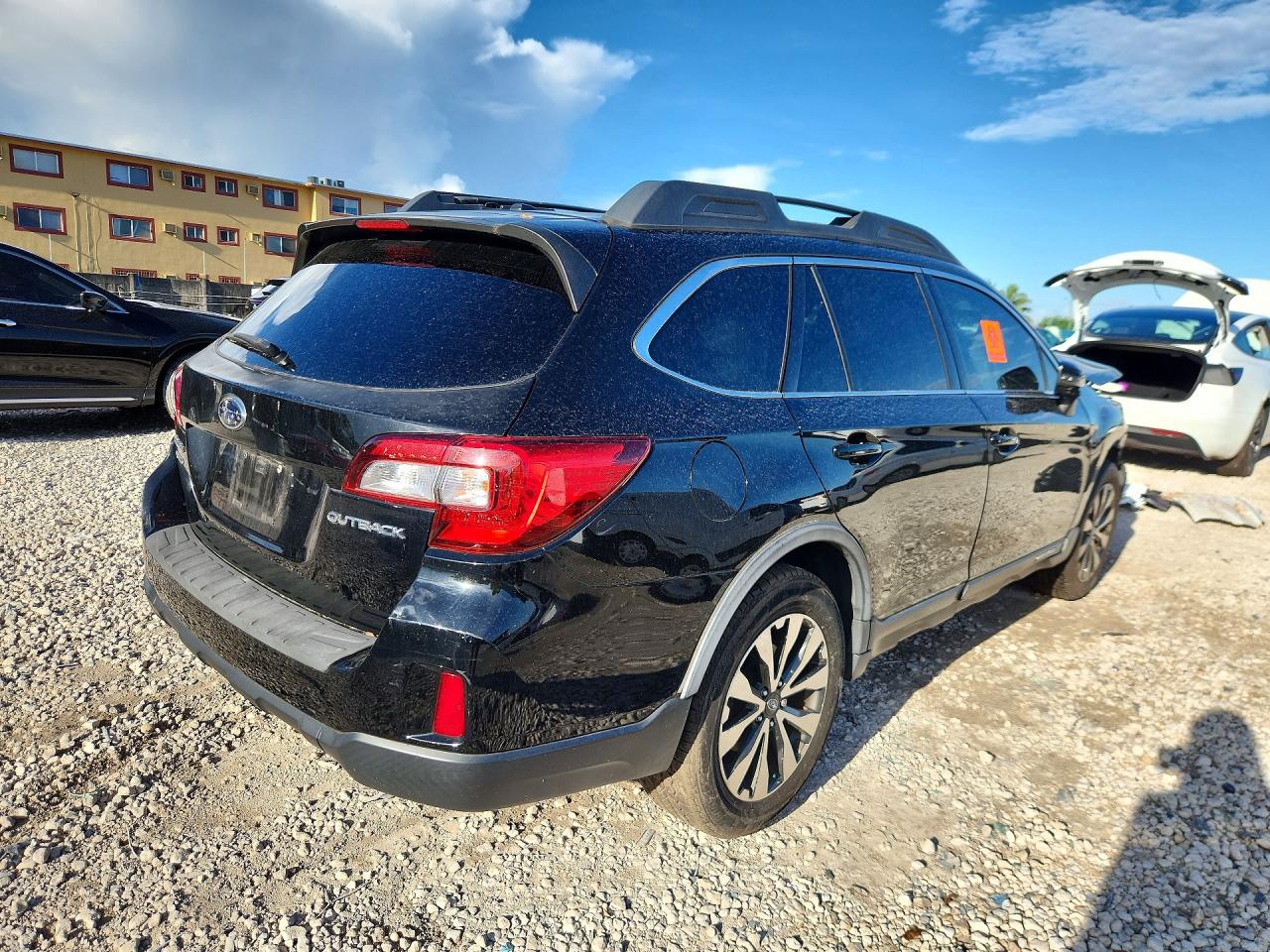 4S4BSBNCXF3271734 · 2015 SUBARU OUTBACK · 3/13
