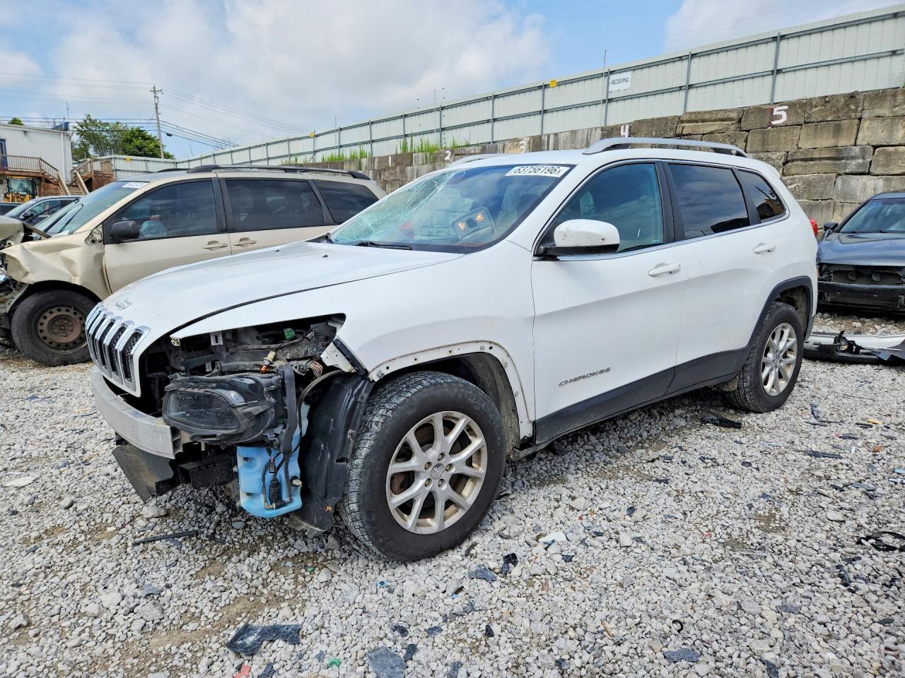 1C4PJMCB6GW145454 · 2016 JEEP CHEROKEE