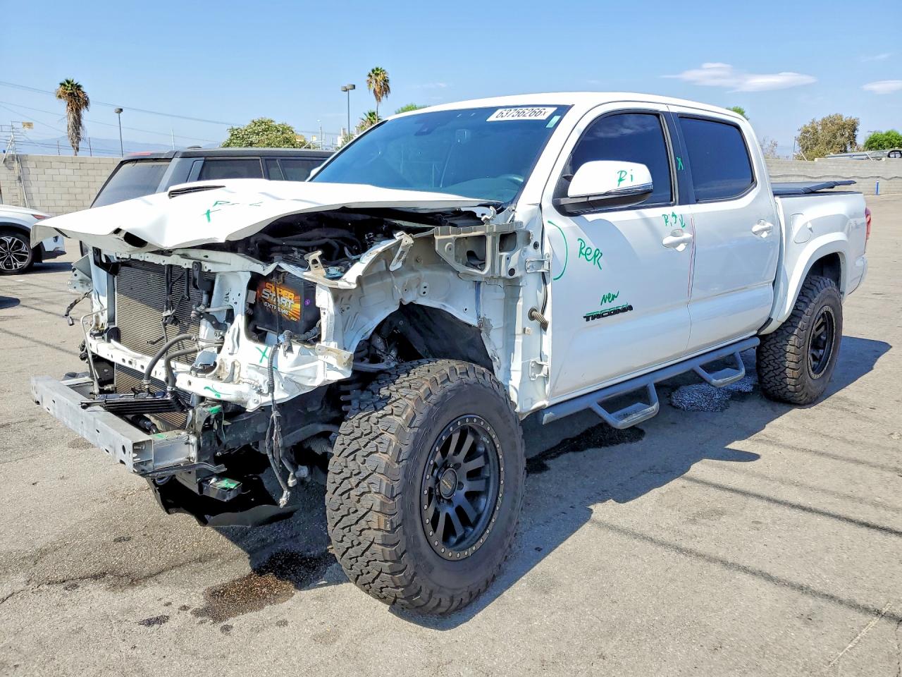 3TMAZ5CN7JM072195 · 2018 TOYOTA TACOMA