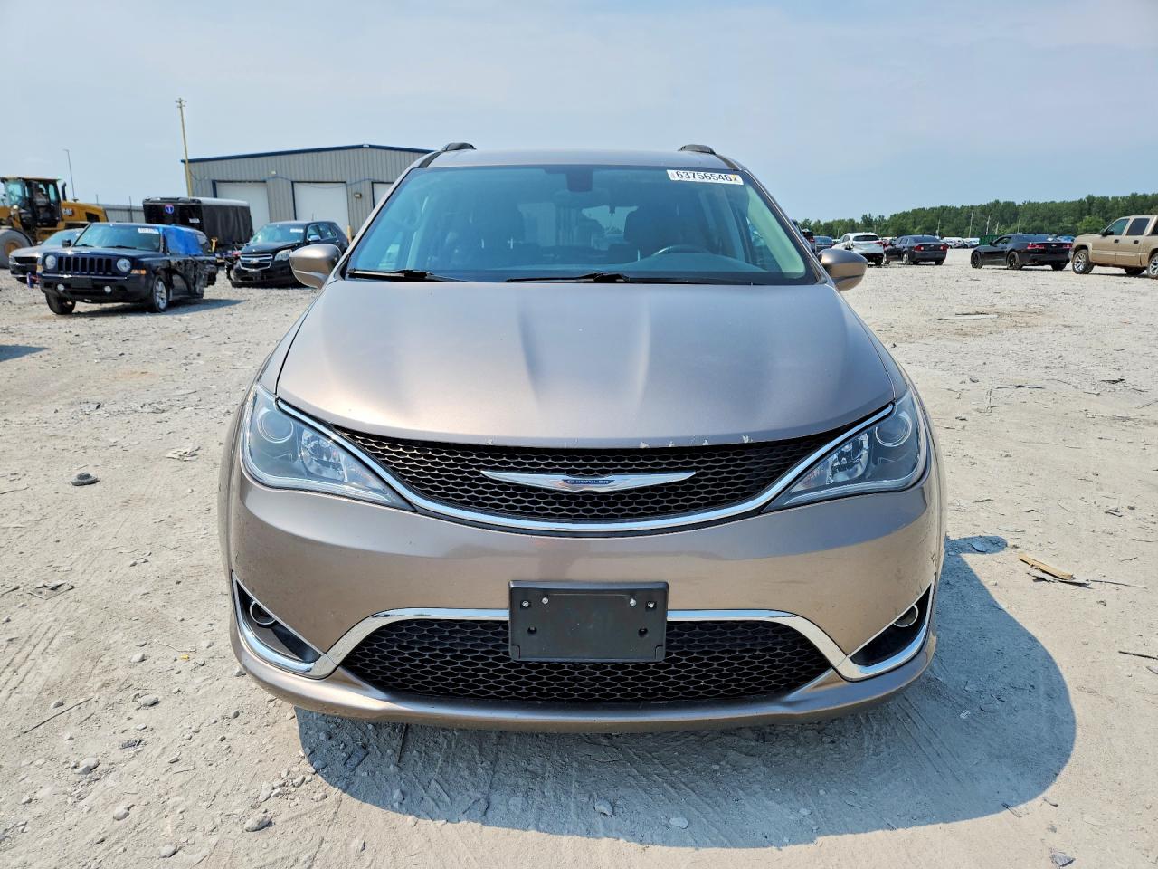 2C4RC1BG8HR608106 · 2017 CHRYSLER PACIFICA · 5/14