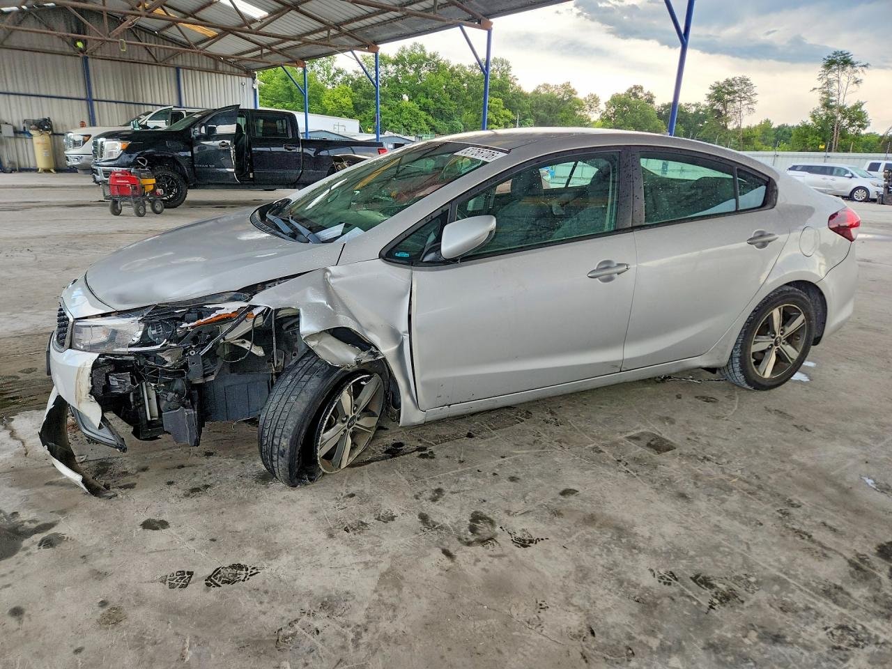 3KPFL4A73JE260857 · 2018 KIA FORTE
