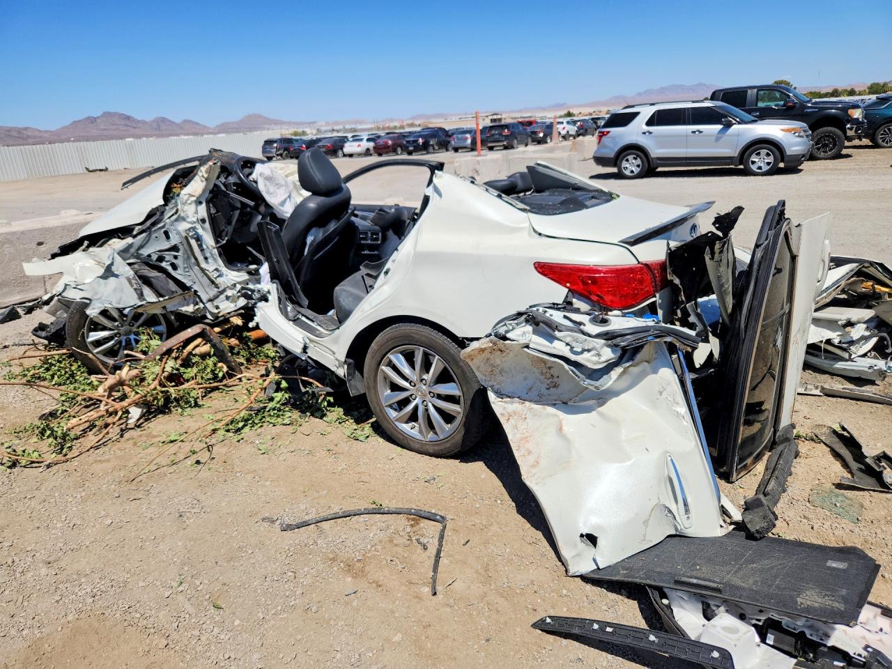 JN1EV7AP0HM730087 · 2017 INFINITI Q50 · 2/14