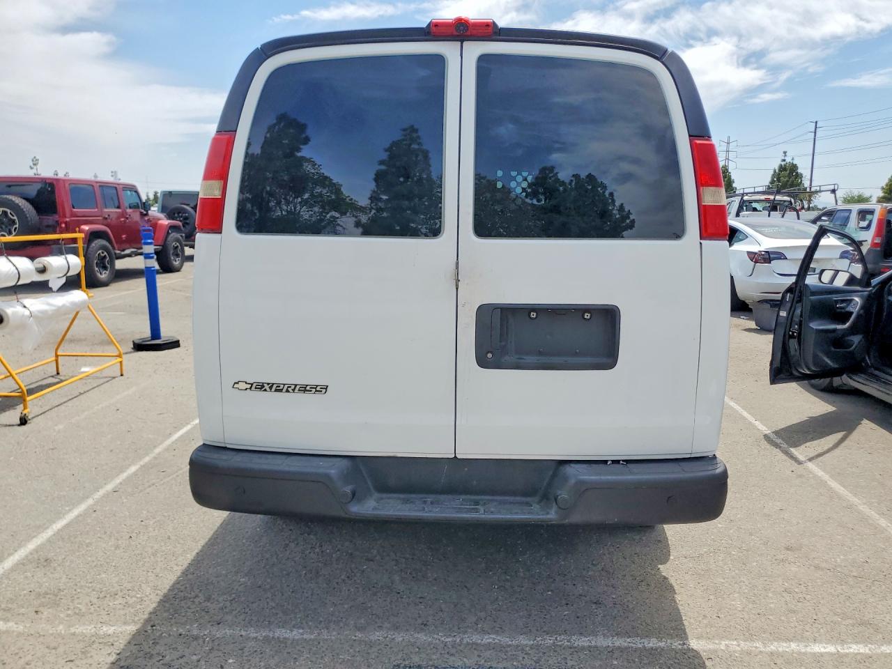 1GCWGBFFXH1101792 · 2017 CHEVROLET EXPRESS G2500 · 6/13