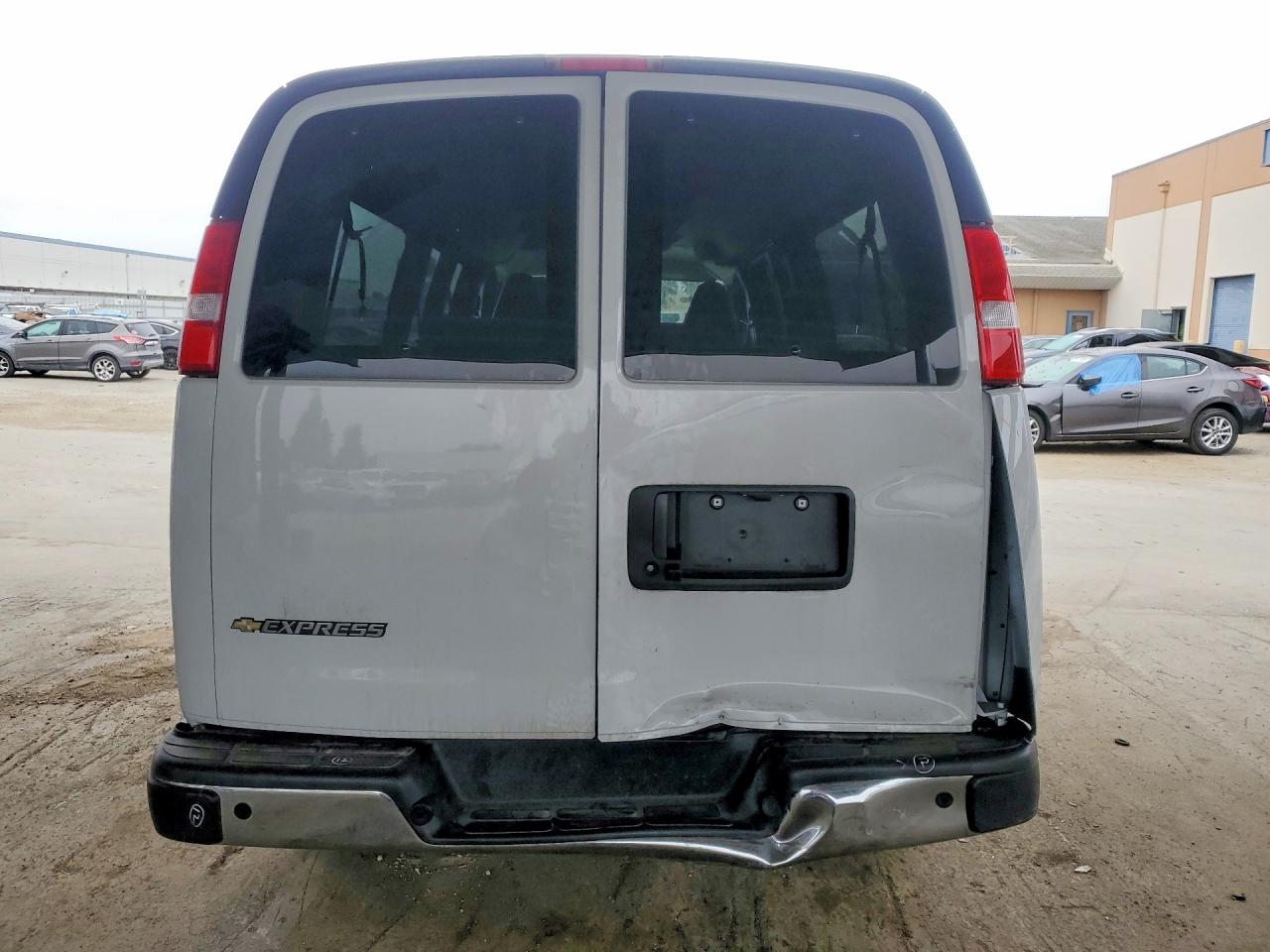 1GAZGPFP2S1254198 · 2025 CHEVROLET EXPRESS G3500 · 6/14