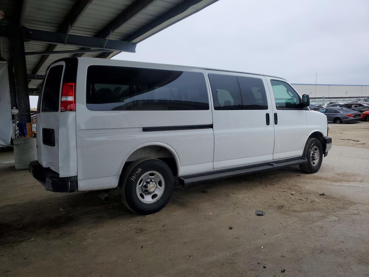 1GAZGPFP2S1254198 · 2025 CHEVROLET EXPRESS G3500 · 3/14