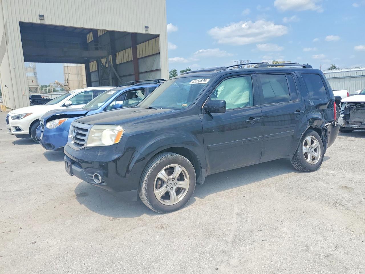 5FNYF4H59FB077369 · 2015 HONDA PILOT