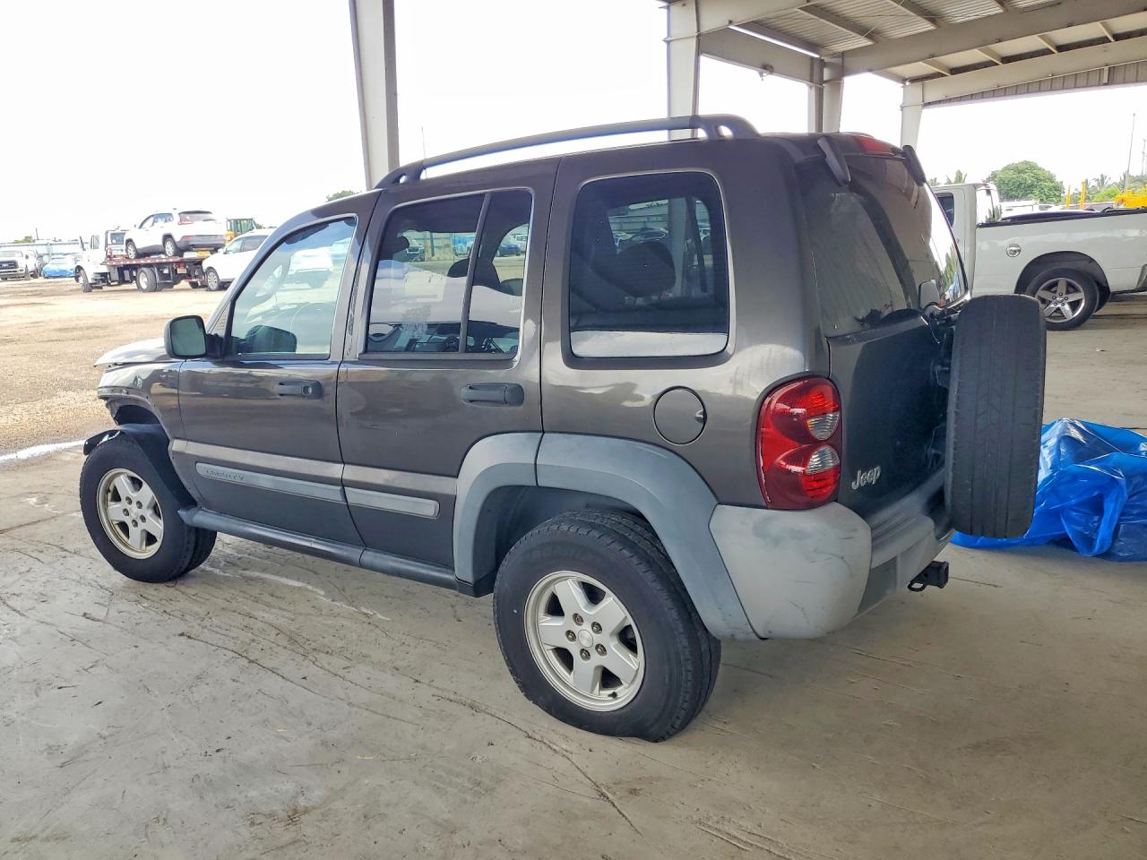 1J4GK48K35W710790 · 2005 JEEP LIBERTY · 2/14