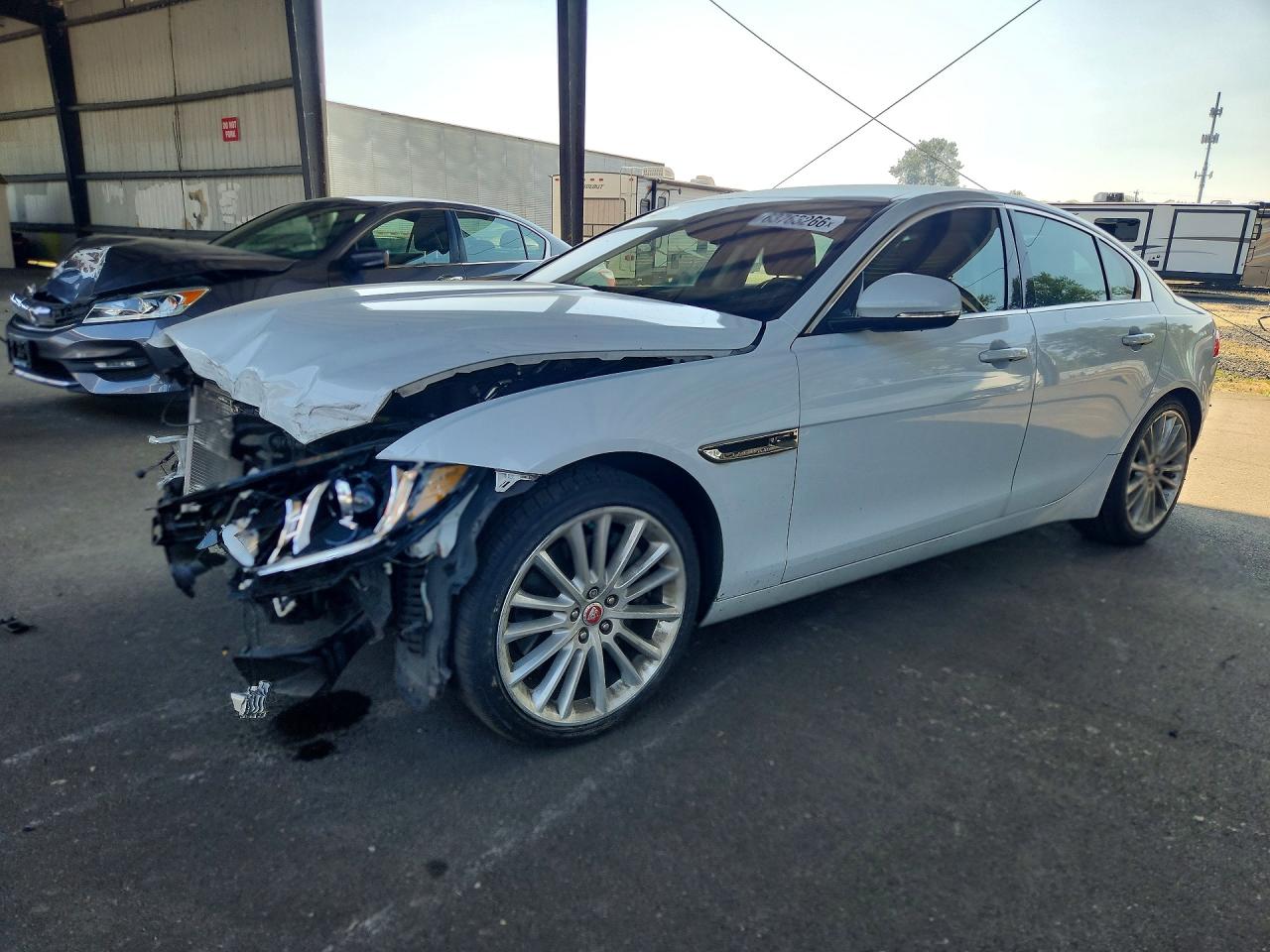 SAJAN4EV0JCP16870 · 2018 JAGUAR XE