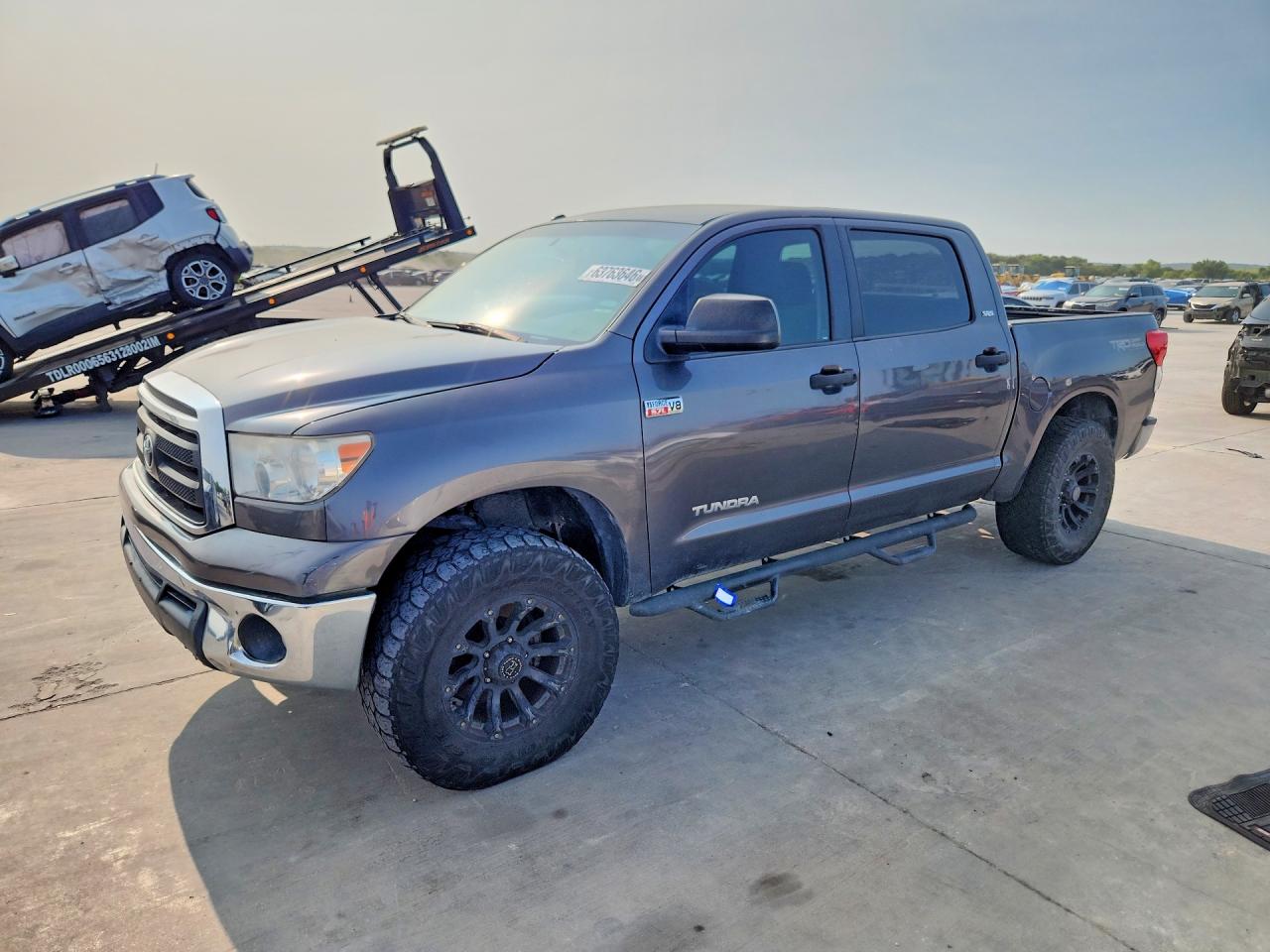 5TFEY5F14BX114282 · 2011 TOYOTA TUNDRA