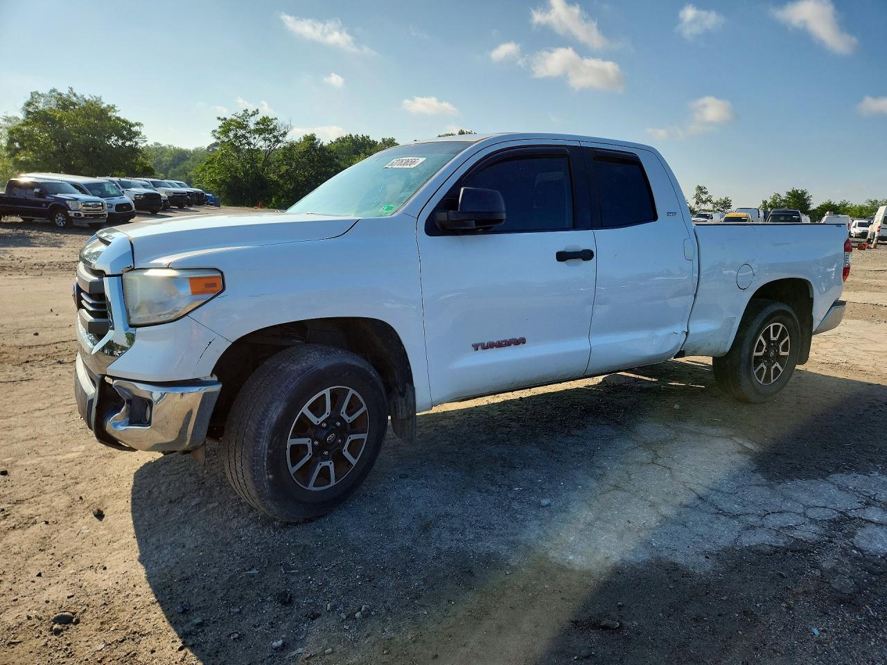 5TFUM5F12FX060428 · 2015 TOYOTA TUNDRA