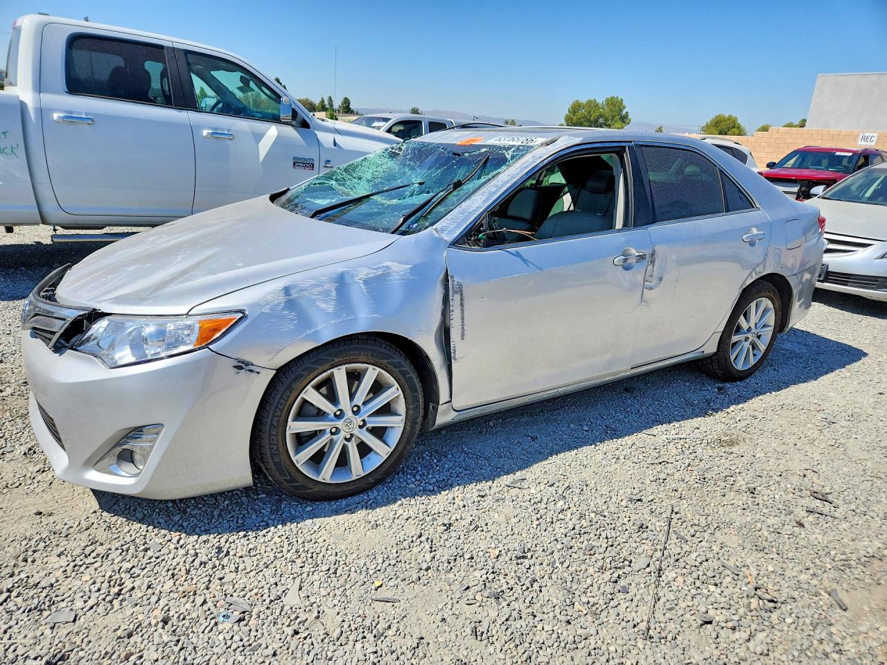 2014 TOYOTA CAMRY XLE
