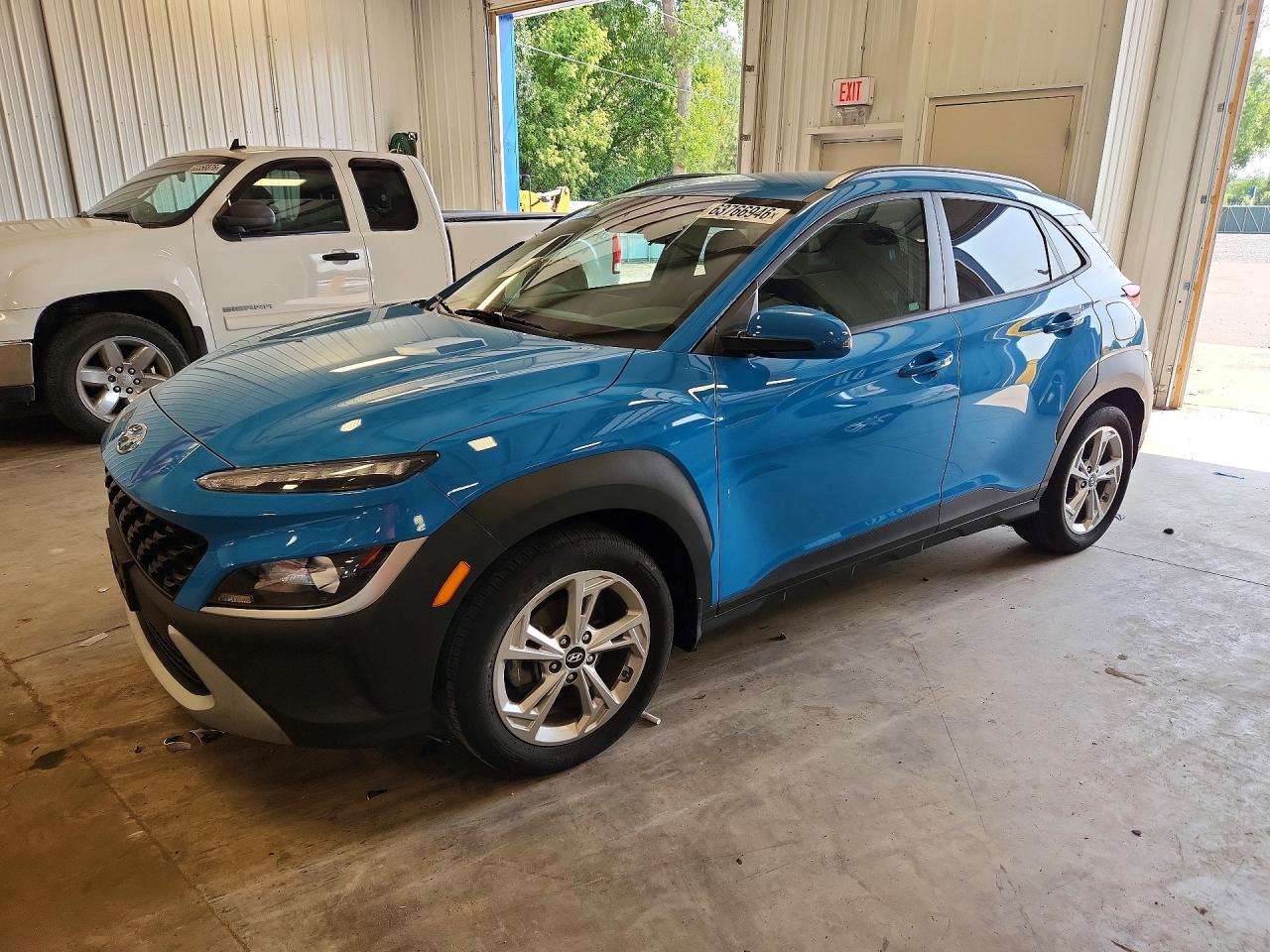 KM8K62AB6NU877588 · 2022 HYUNDAI KONA