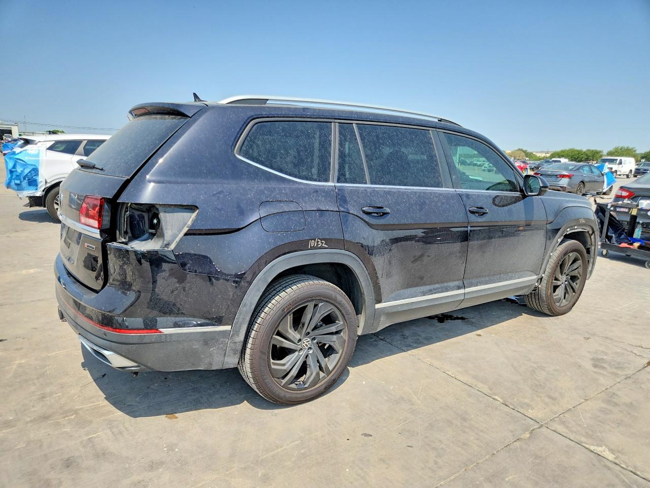 1V2BR2CA7MC569462 · 2021 VOLKSWAGEN ATLAS · 3/14