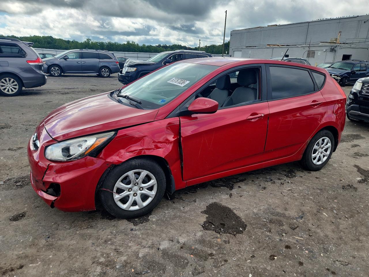 KMHCT5AE3DU076012 · 2013 HYUNDAI ACCENT