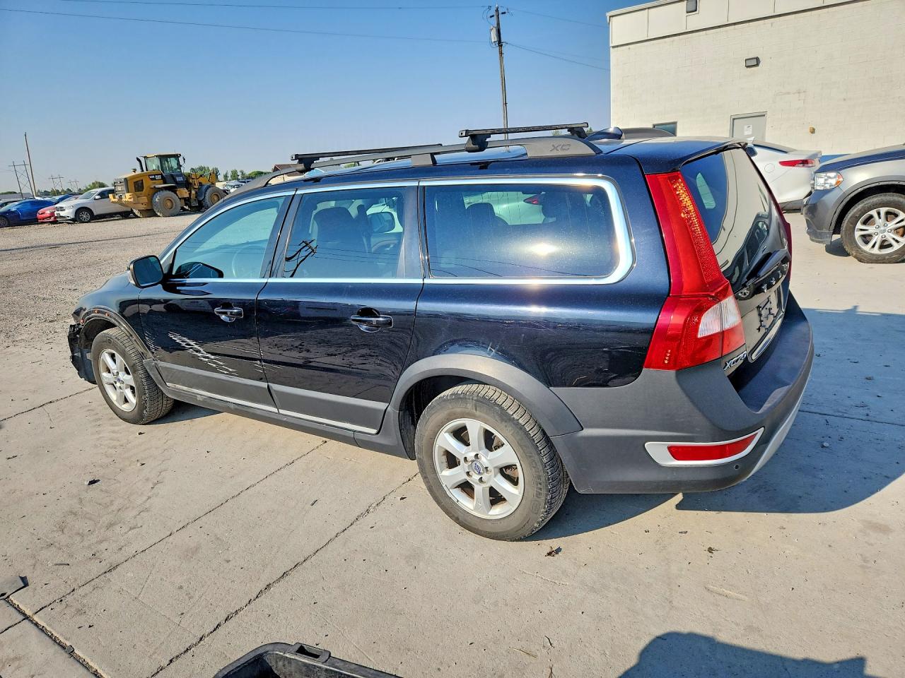 YV4952BZ8B1106299 · 2011 VOLVO XC70 · 2/12