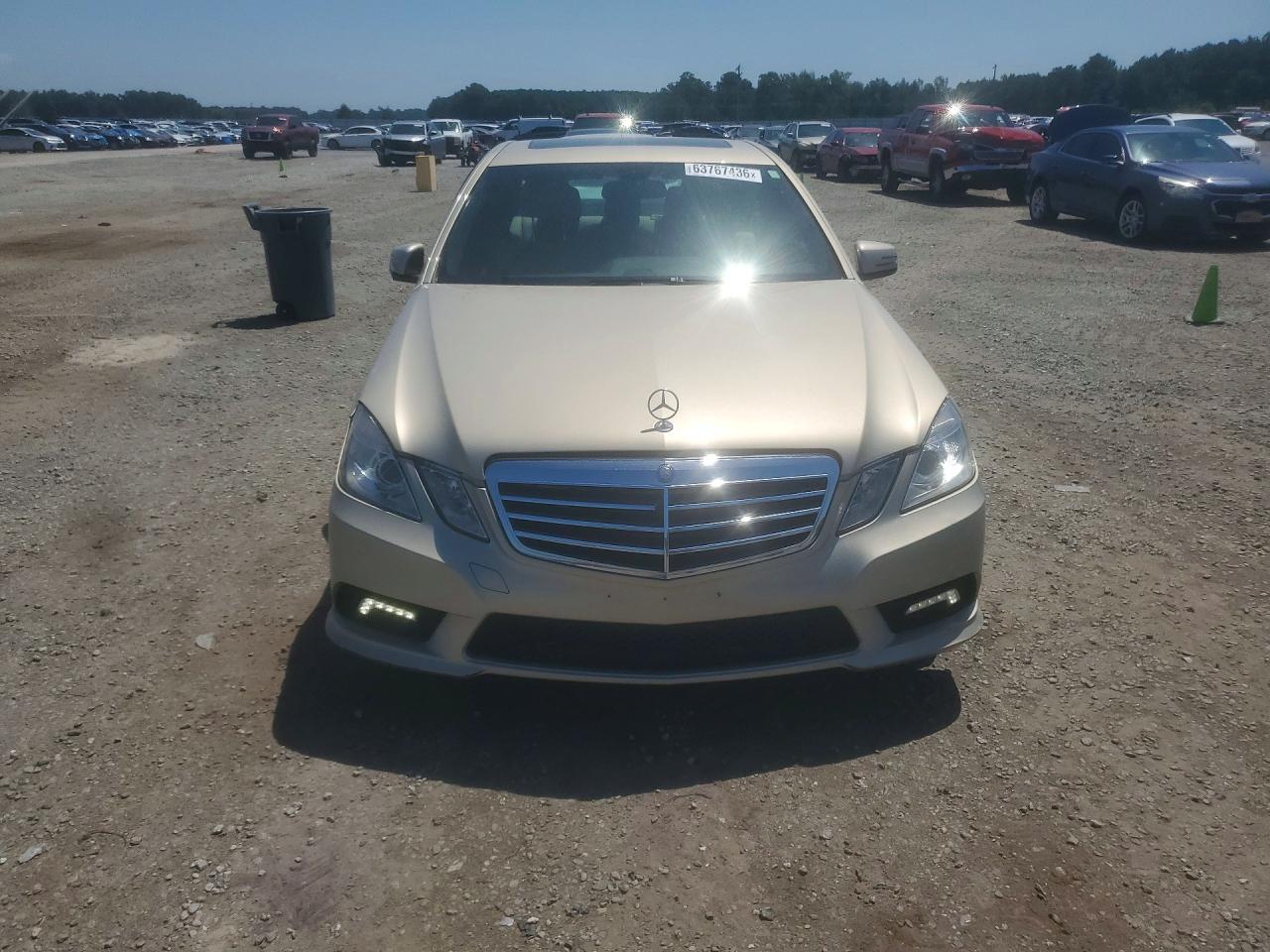 WDDHF2EB0BA509760 · 2011 MERCEDES-BENZ E · 5/12