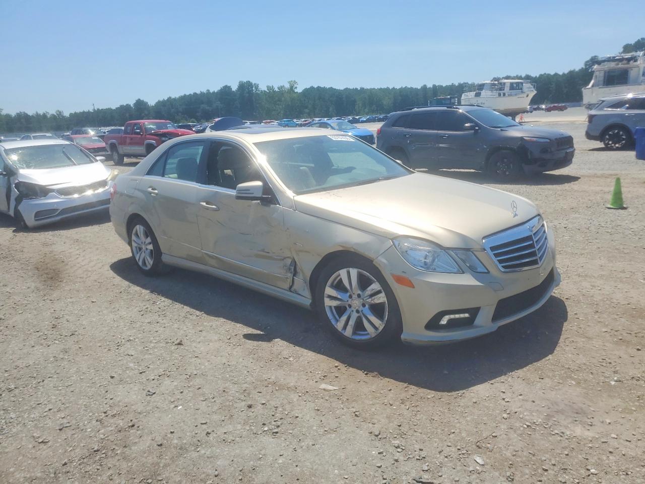 WDDHF2EB0BA509760 · 2011 MERCEDES-BENZ E · 4/12