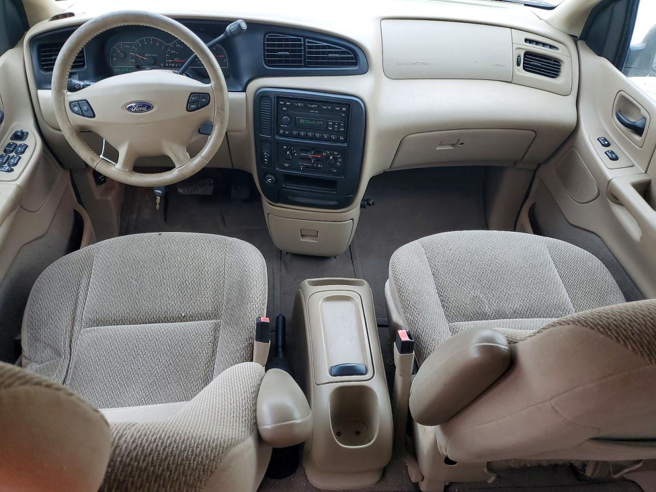 2FMZA524X2BB34318 · 2002 FORD WINDSTAR · 8/13