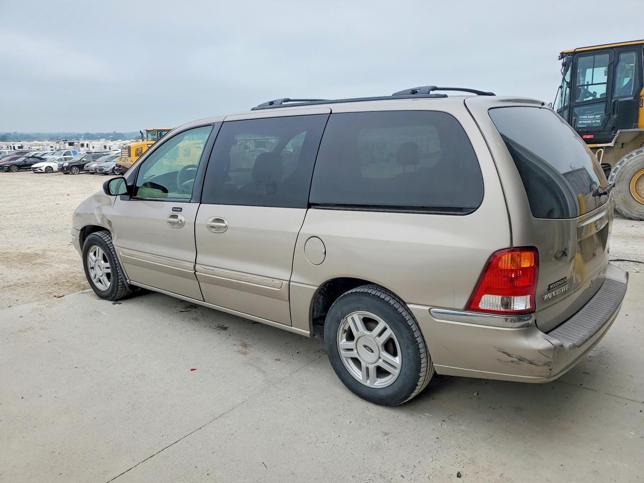 2FMZA524X2BB34318 · 2002 FORD WINDSTAR · 2/13