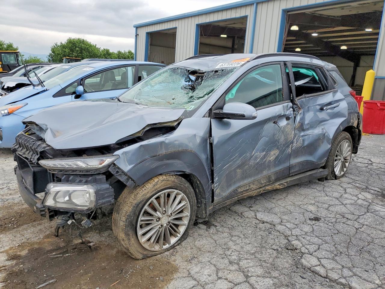KM8K2CAA2JU112817 · 2018 HYUNDAI KONA