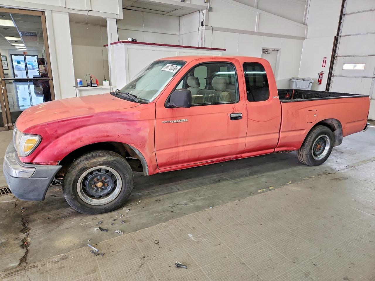 4TAVL52N3YZ659597 · 2000 TOYOTA TACOMA