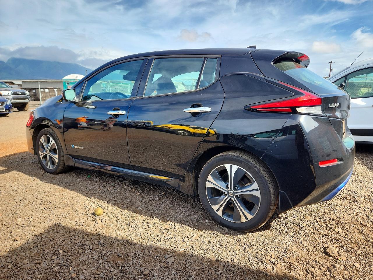 1N4BZ1CP2KC320750 · 2019 NISSAN LEAF · 2/12