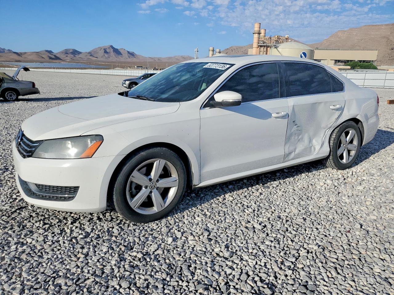 2013 VOLKSWAGEN PASSAT