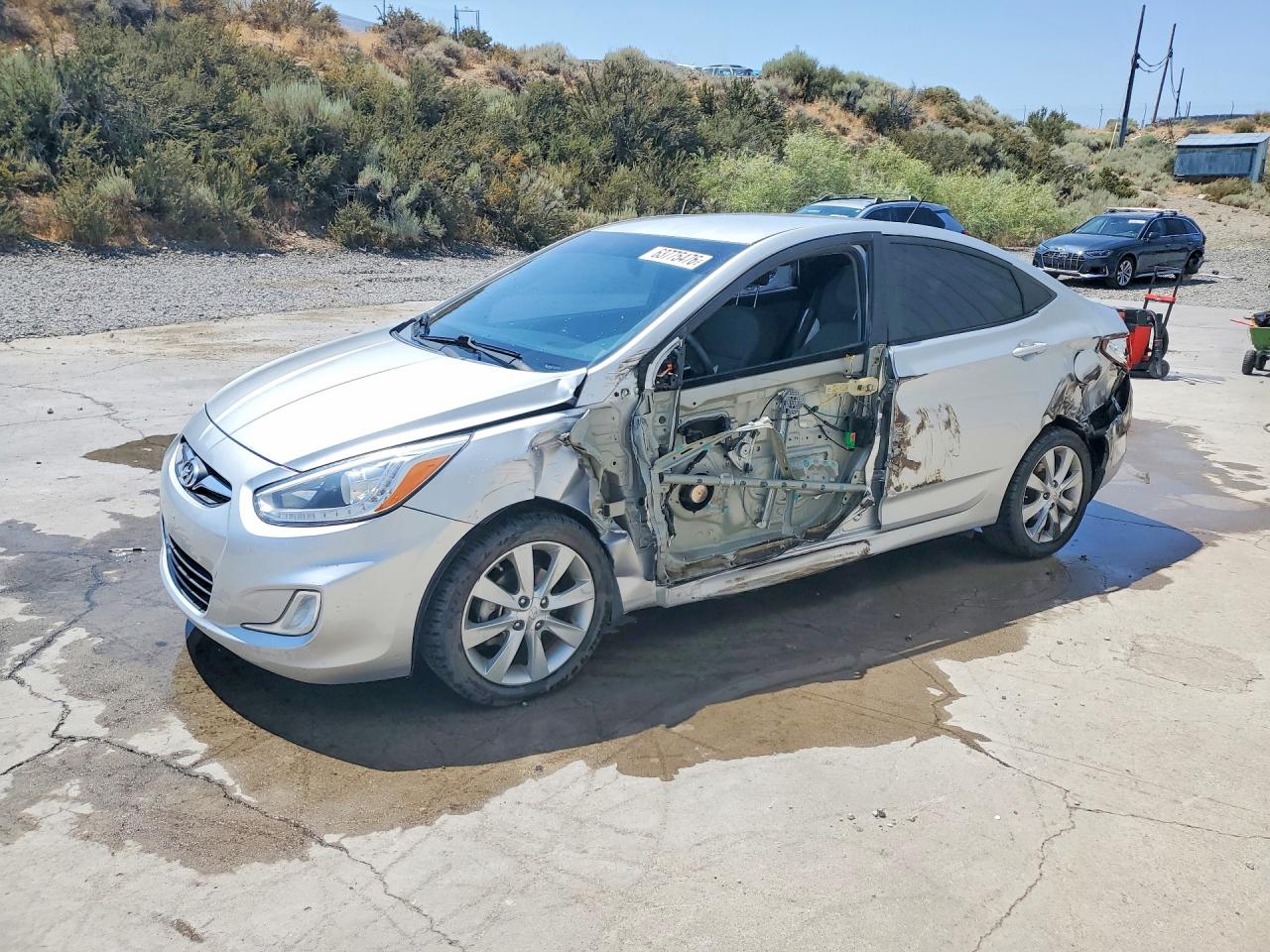 KMHCU4AE6EU775563 · 2014 HYUNDAI ACCENT