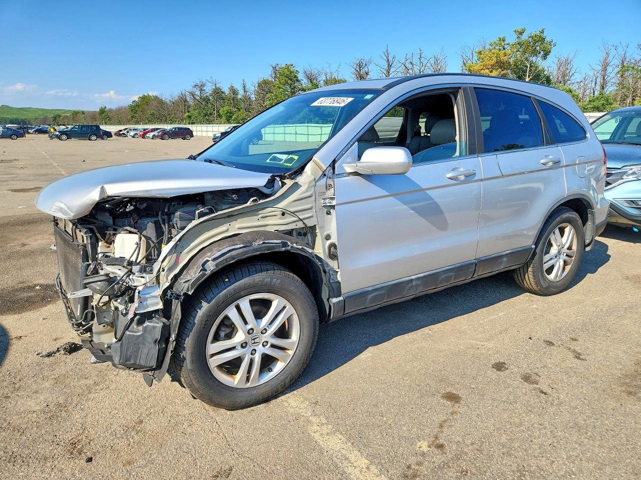 5J6RE4H76BL021769 · 2011 HONDA CR-V
