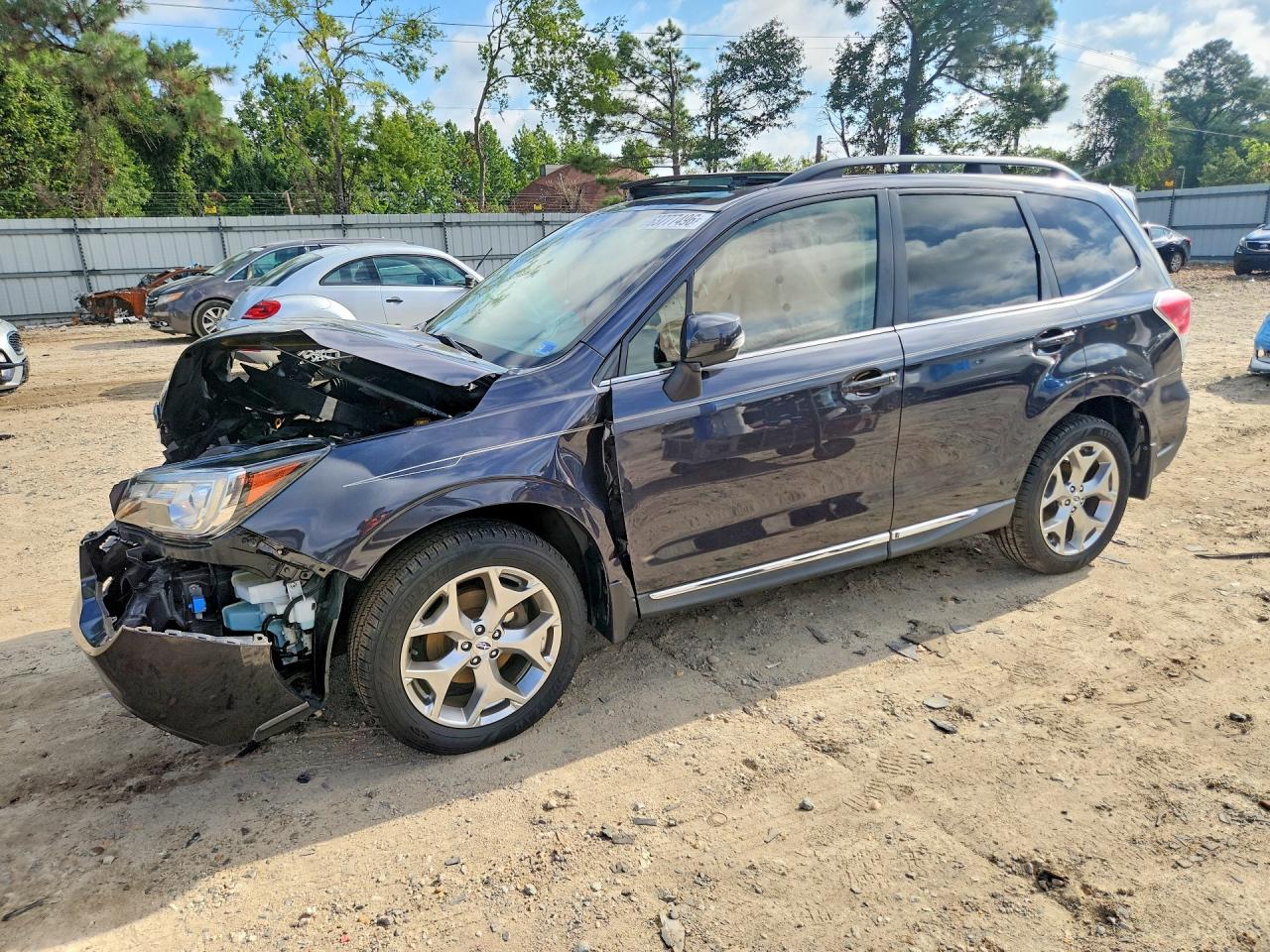 JF2SJAWC3JH472047 · 2018 SUBARU FORESTER