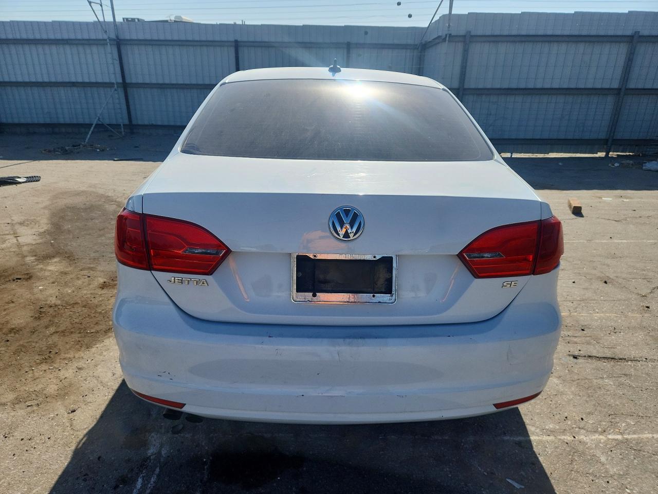3VWD17AJ4EM419596 · 2014 VOLKSWAGEN JETTA · 6/12
