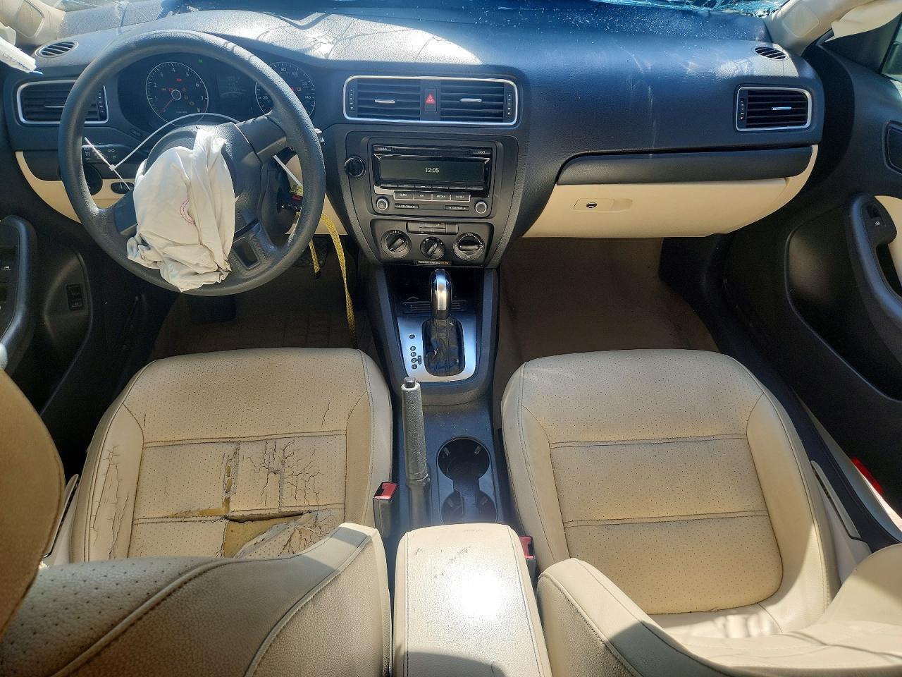 3VWD17AJ4EM419596 · 2014 VOLKSWAGEN JETTA · 8/12