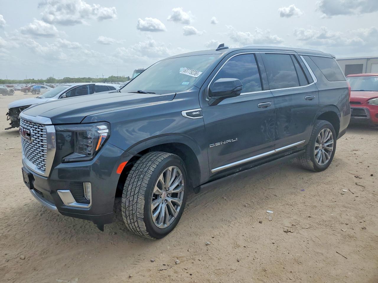 1GKS2DKL2MR423802 · 2021 GMC YUKON
