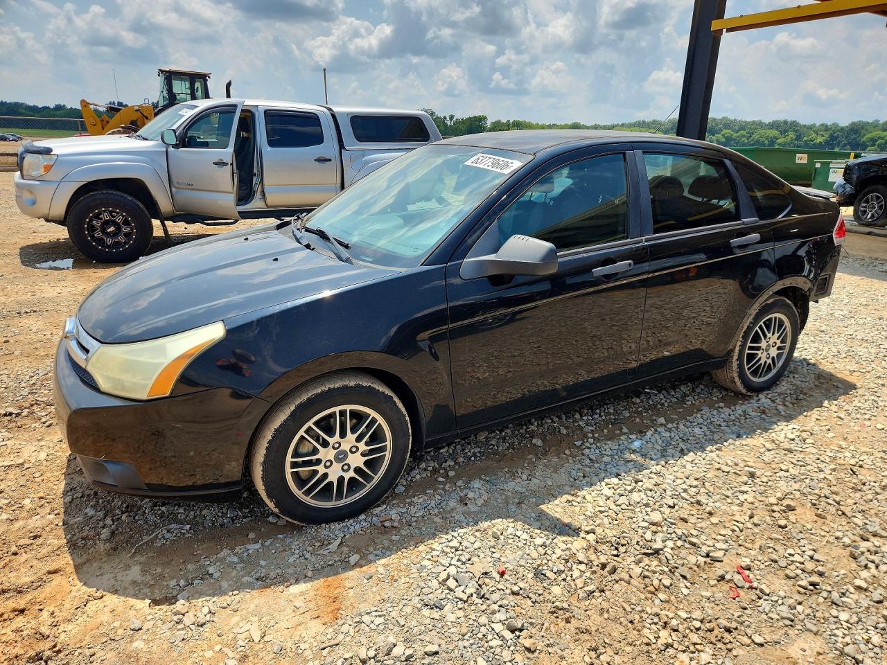 1FAHP3FN9BW105189 · 2011 FORD FOCUS