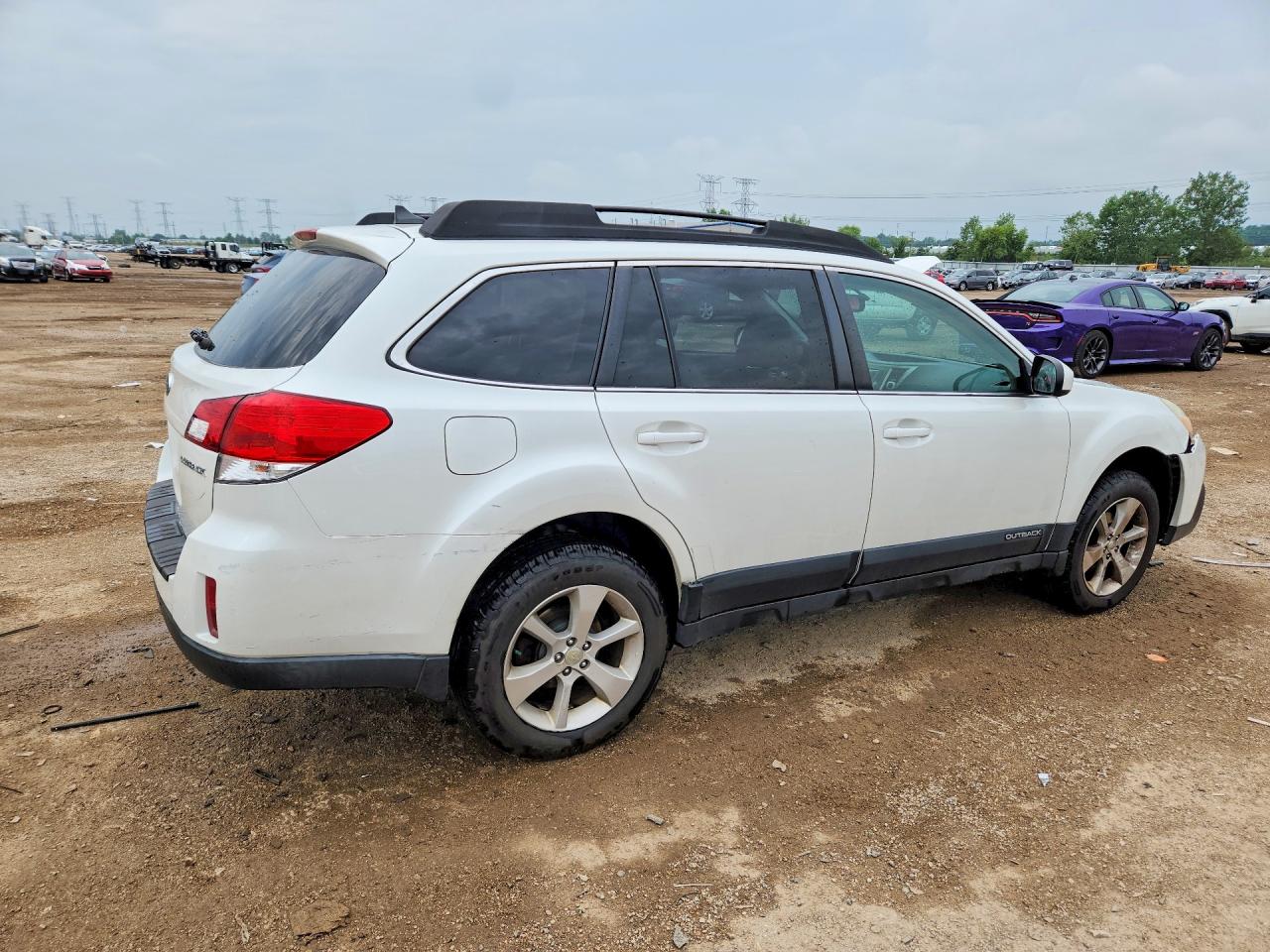 4S4BRCKC0D3273012 · 2013 SUBARU OUTBACK · 3/12