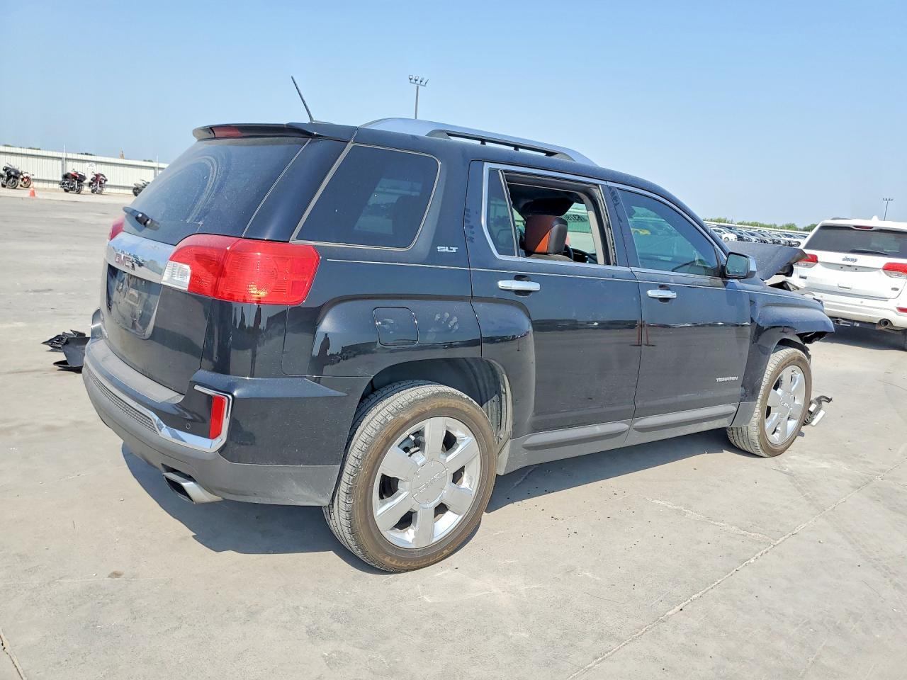 2GKFLPE36G6130139 · 2016 GMC TERRAIN · 3/13