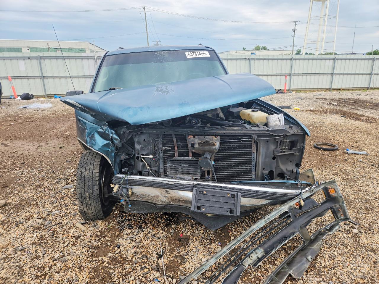 1GNEC13K6SJ376450 · 1995 CHEVROLET TAHOE · 5/12