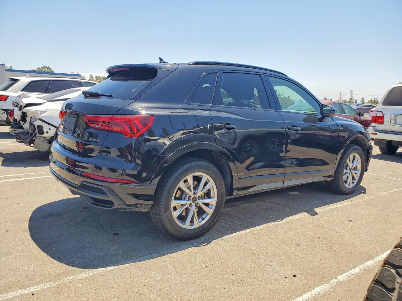 WA1EECF35N1069207 · 2022 AUDI Q3 · 3/13