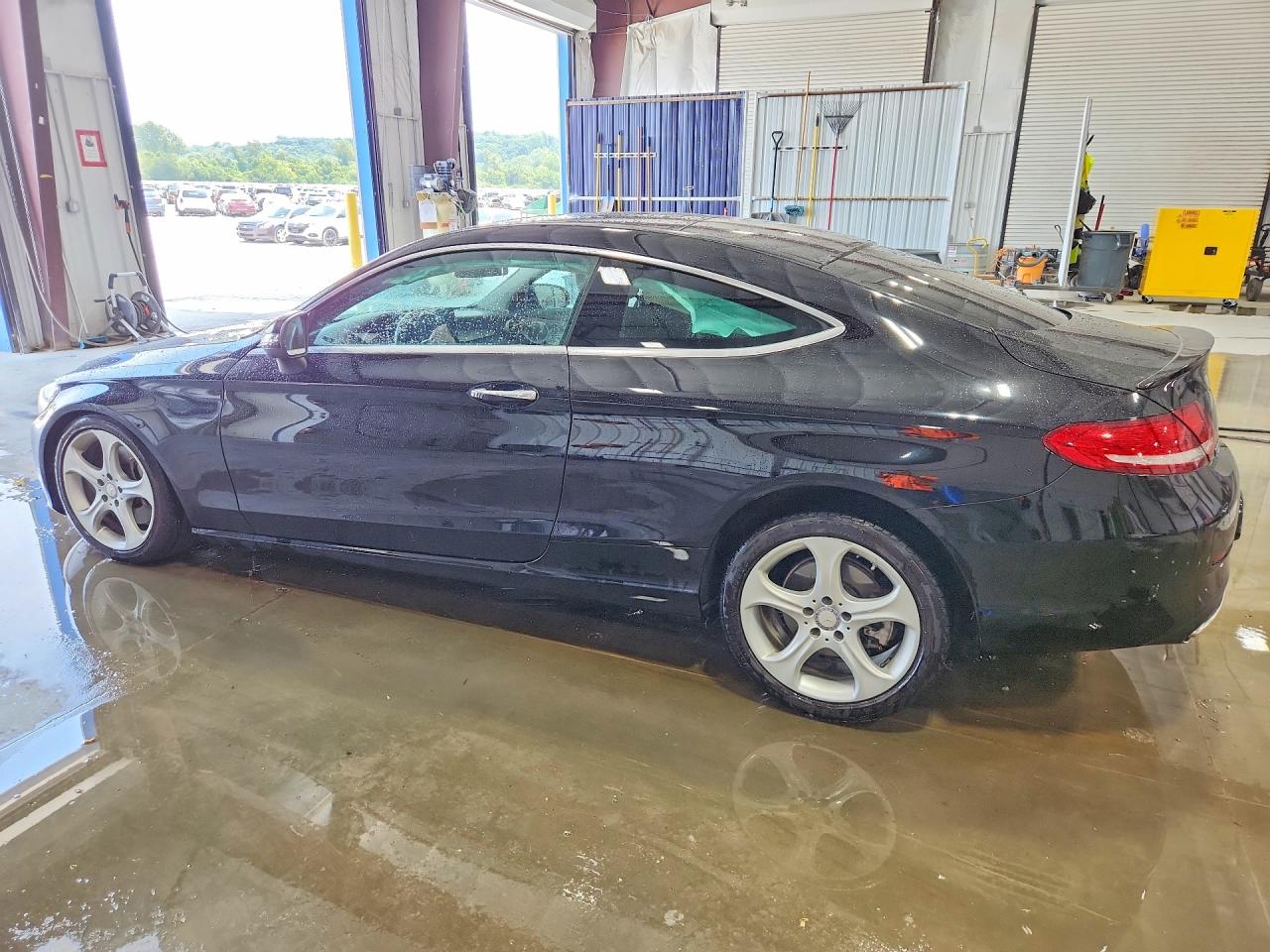 WDDWJ4JB1HF355739 · 2017 MERCEDES-BENZ C · 2/12