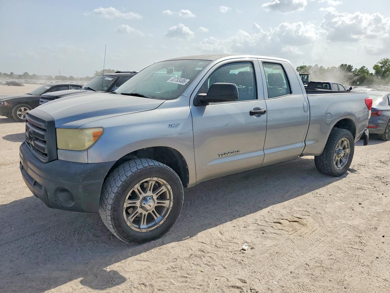 5TFRM5F15BX032073 · 2011 TOYOTA TUNDRA