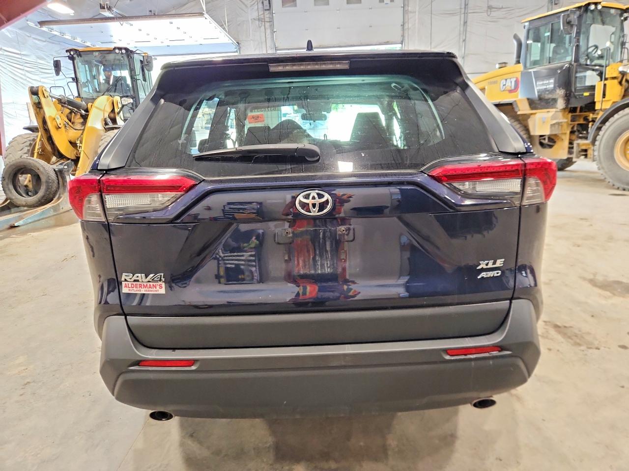 JTMP1RFV0KD016228 · 2019 TOYOTA RAV4 · 6/13