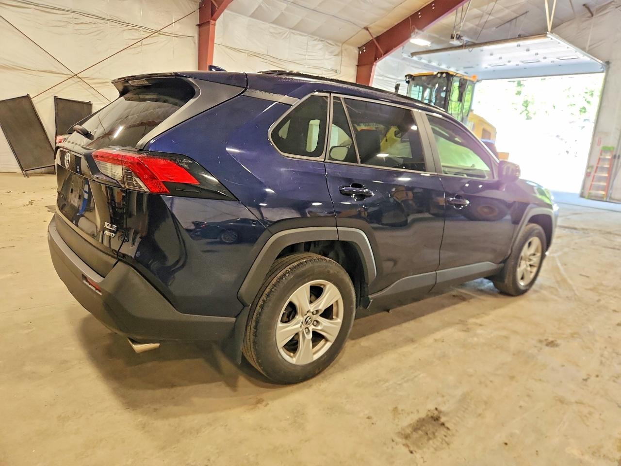 JTMP1RFV0KD016228 · 2019 TOYOTA RAV4 · 3/13