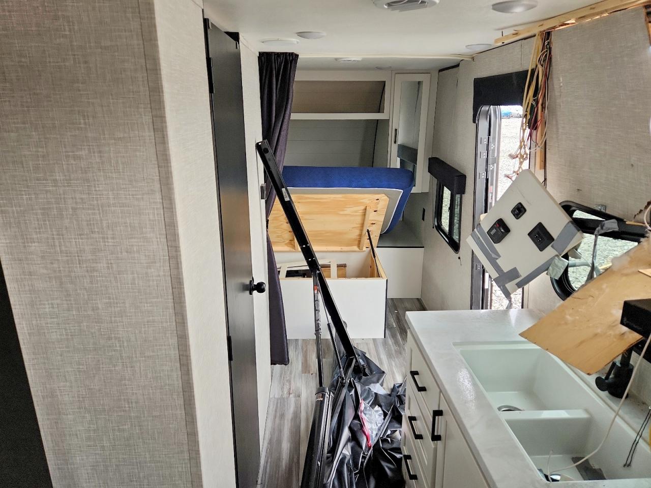 1UJBC0BLXS1YZ0821 · 2025 JAYCO JAY FLIGHT · 5/10